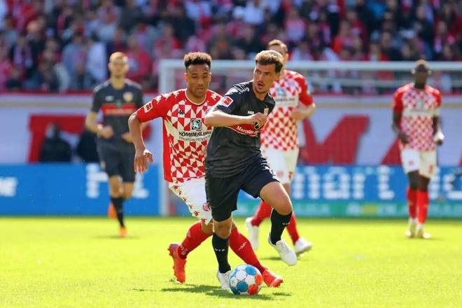 明显差距 明显差距