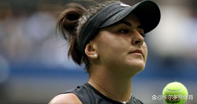 球场内外的 球场内外的