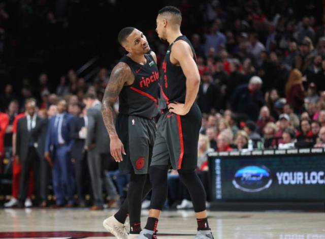 在这个充满 在这个充满