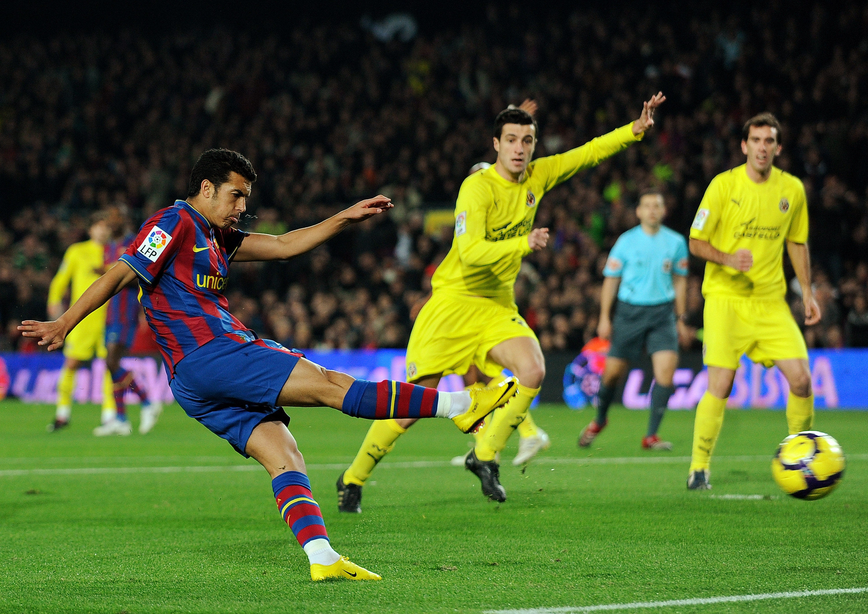 管理层的介 管理层的介