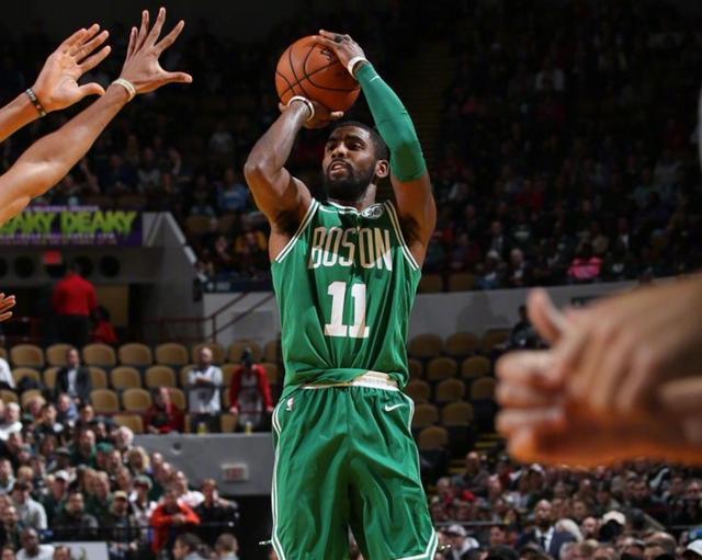 进攻端施加 进攻端施加